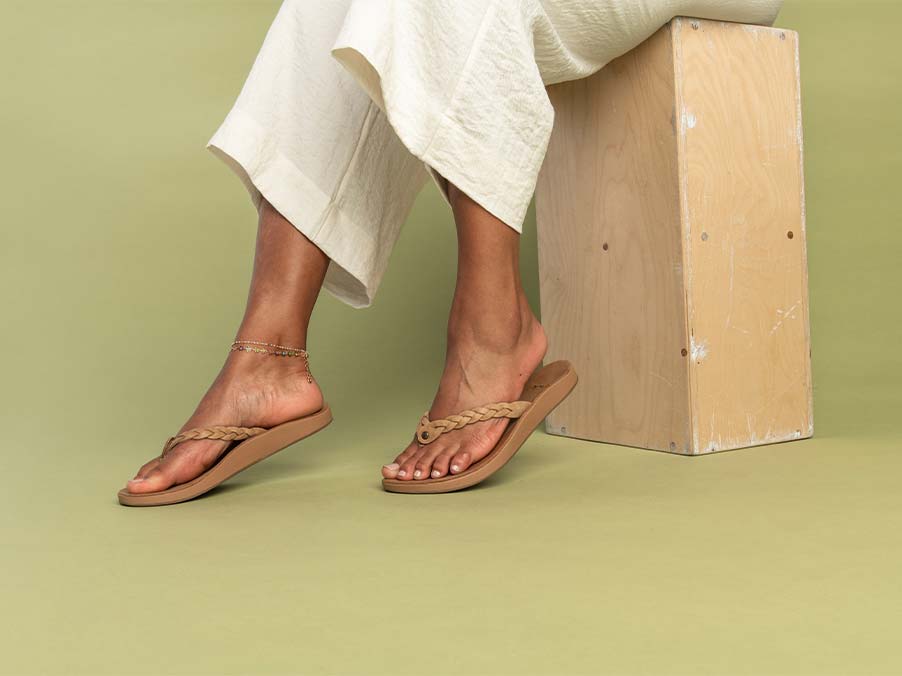 Kenco Outfitters  Sanuk Women's Cosmic Yoga Joy Sandals